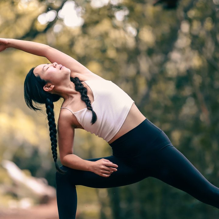 Flexible Woman Woods Simple CMS