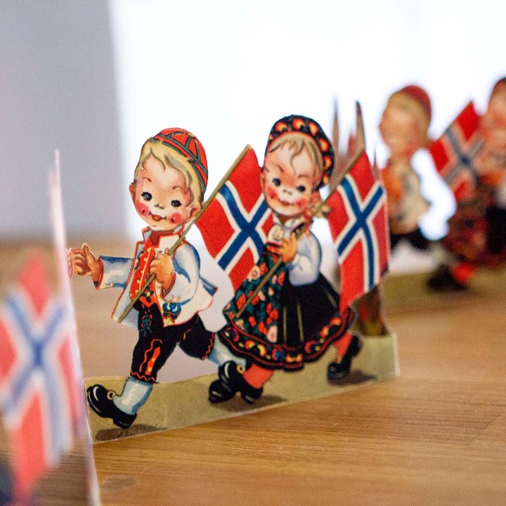 Norway Norwegian Bunad Table