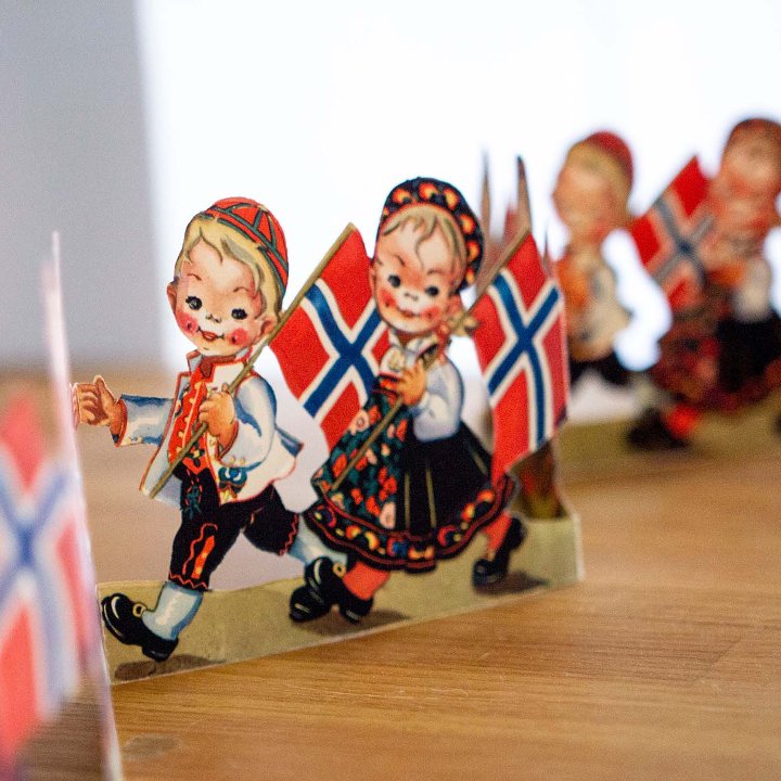Norway Norwegian Bunad Table